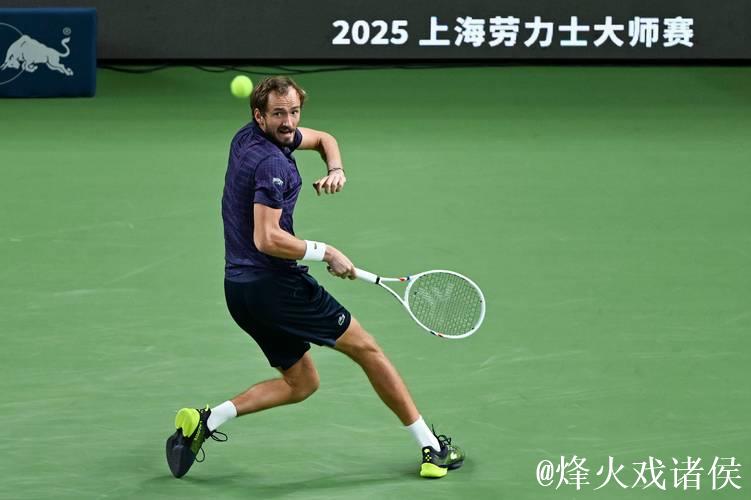 梅德韦杰夫力克德米纳尔 晋级ATP上海大师赛四强